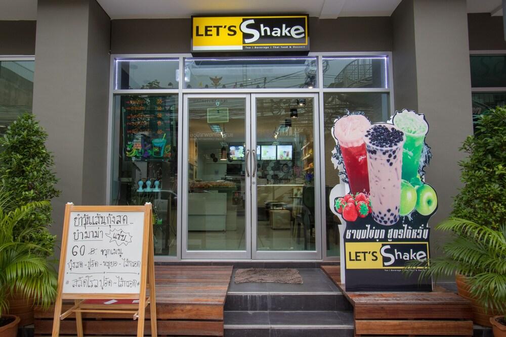 Aparthotel Jr Mansion On Nut Soi 25 Bangkok Zewnętrze zdjęcie
