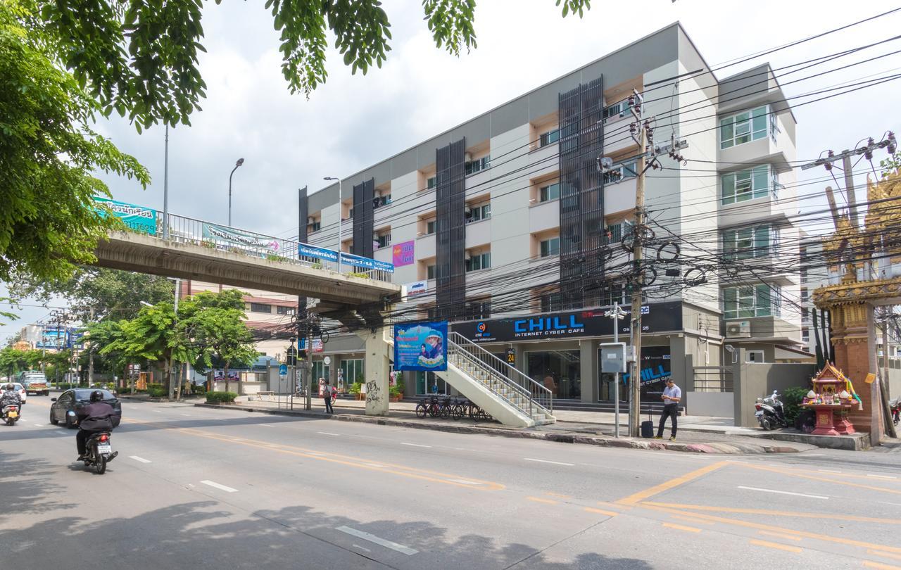 Aparthotel Jr Mansion On Nut Soi 25 Bangkok Zewnętrze zdjęcie