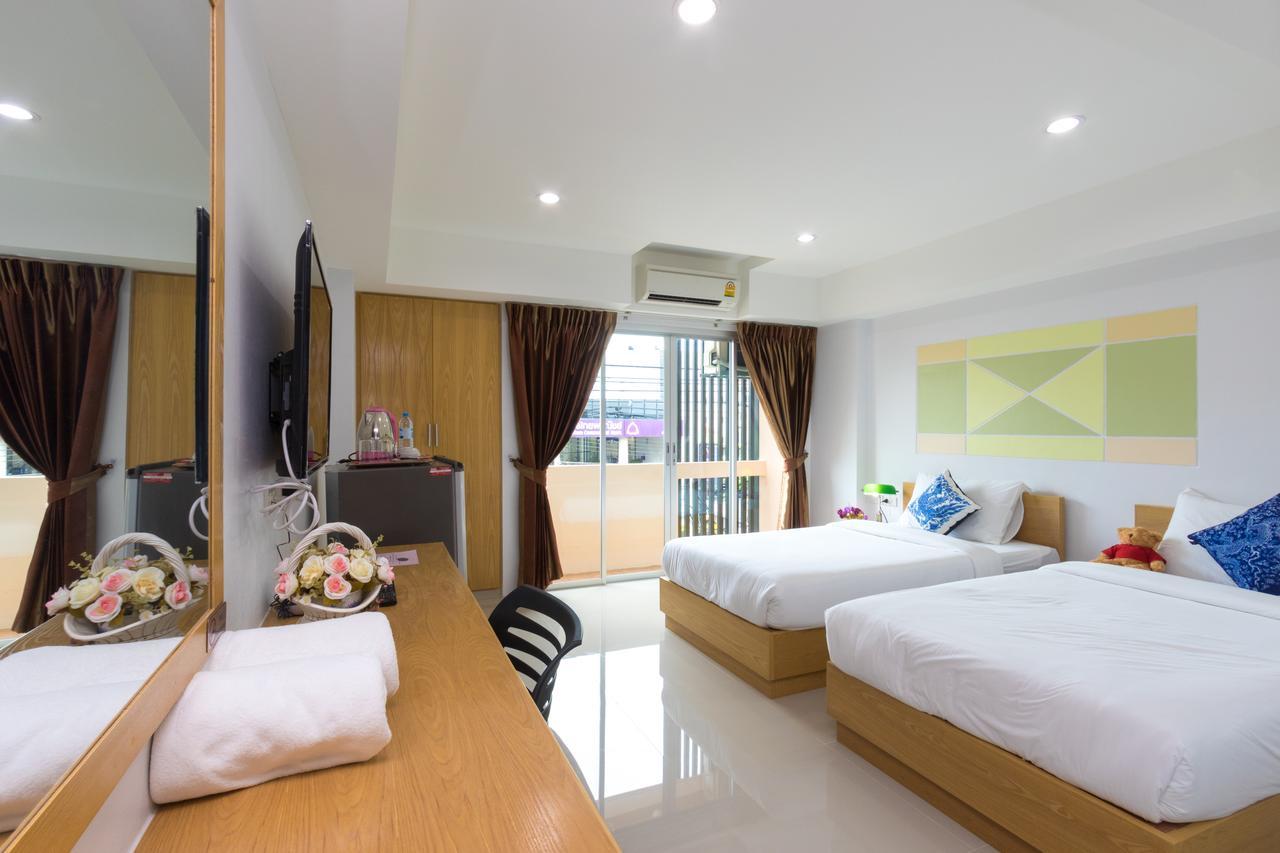 Aparthotel Jr Mansion On Nut Soi 25 Bangkok Zewnętrze zdjęcie