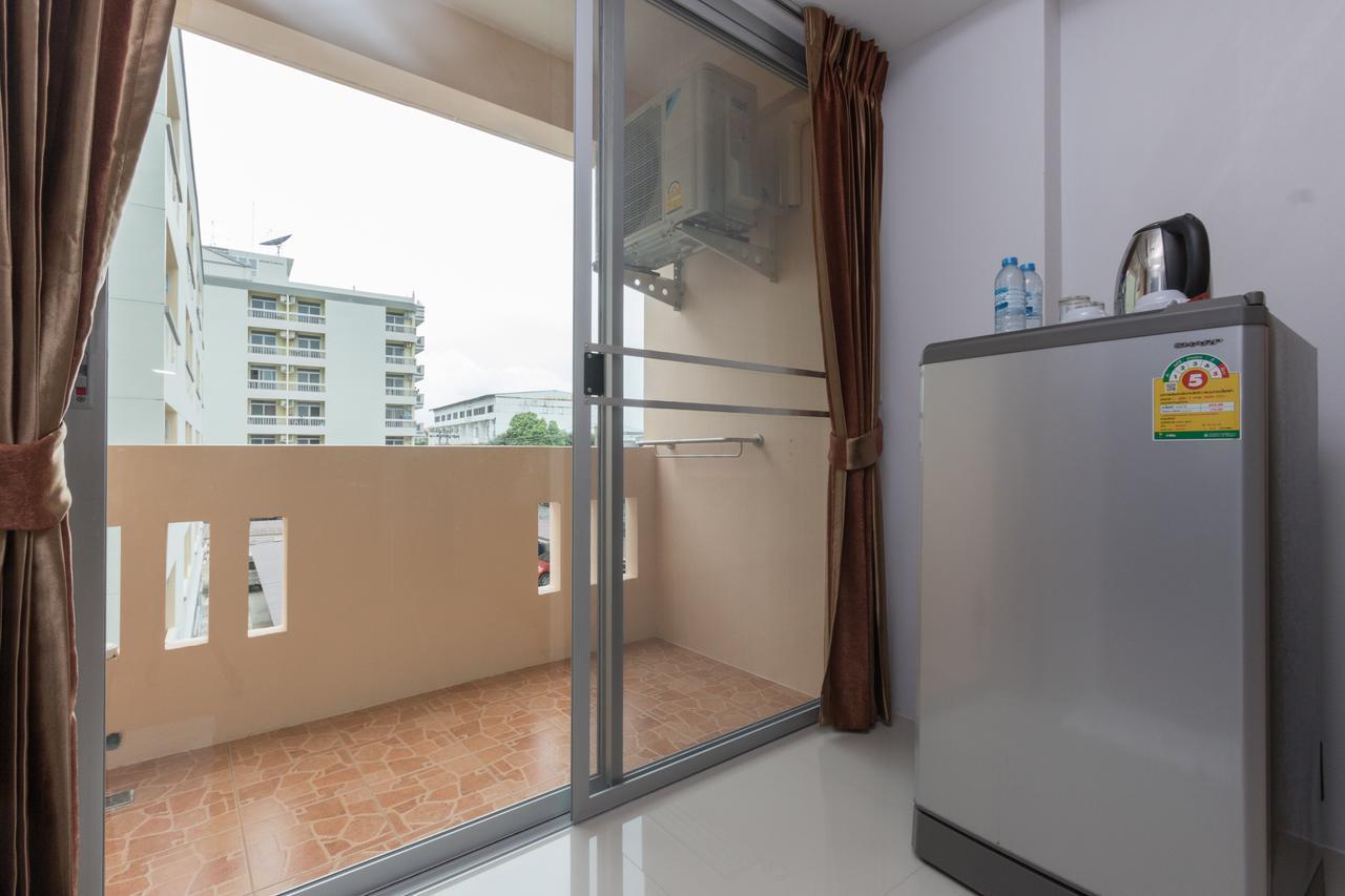 Aparthotel Jr Mansion On Nut Soi 25 Bangkok Zewnętrze zdjęcie